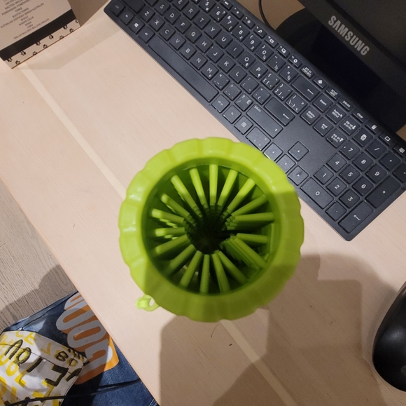 BOGO Paw Cleaners - Picture 13 of 15